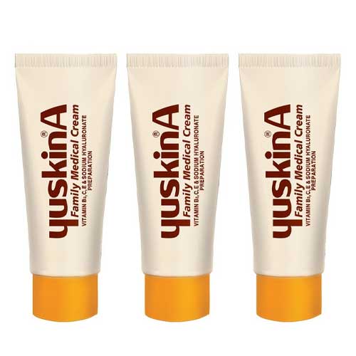 عکس مربوط به بهترین آبرسان پوست با کیفیت بدون بکگراند کرم مرطوب کننده یوسکین