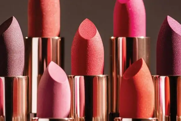 قیمت و خرید عمده رژ لب