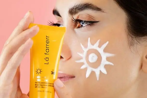 خرید عمده کرم ضد آفتاب