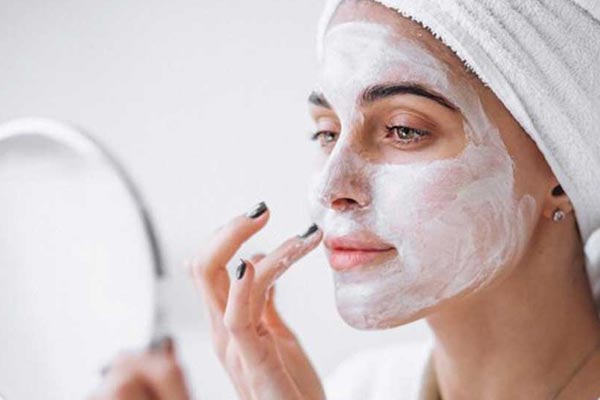 عکس مربوط به خرید عمده لوازم آرایشی و بهداشتی با کیفیت بدون بکگراند قیمت و خرید عمده محصولات مراقبتی پوست