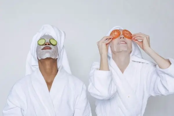 عکس مربوط به روتین پوستی با کیفیت بدون بکگراند محصولات مهم روتین پوستی