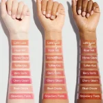 رنگ بندی رژ لب شیگلم حجم دهنده بوستر