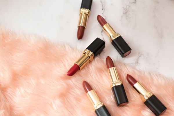 برندهای رژ لب جامد مات