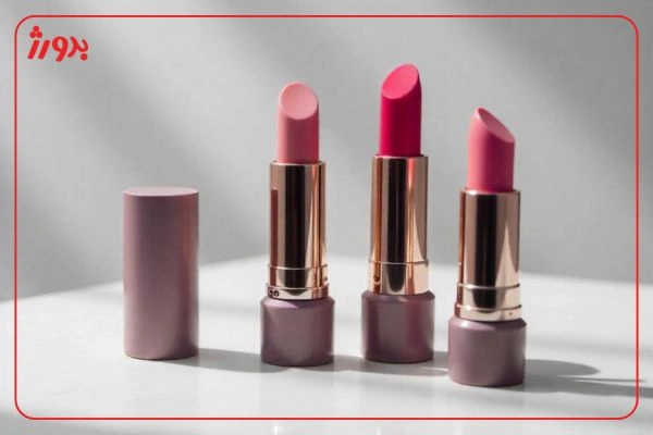 عکس مربوط به رنگ رژلب با کیفیت بدون بکگراند ترند رنگی رژ لب در 2025 در ایران